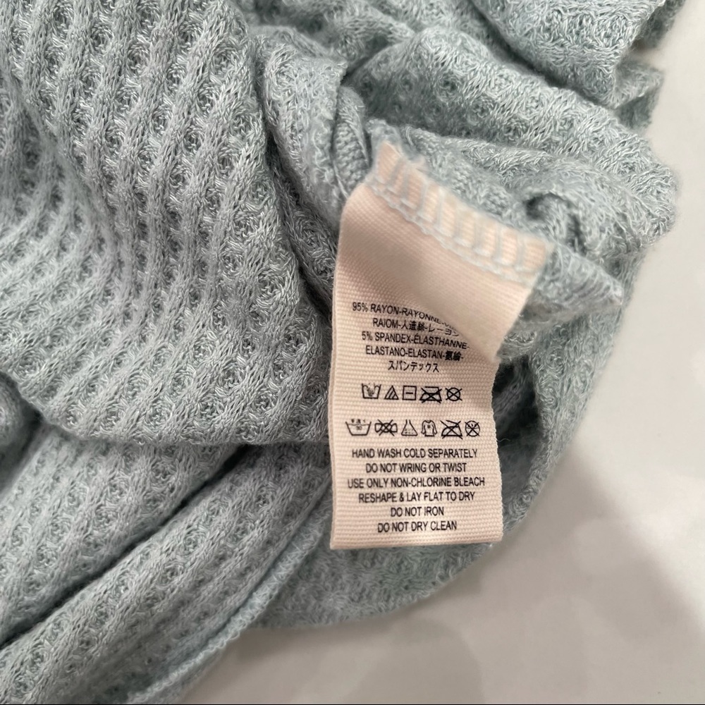 🎉HP🎉 NWOT Free People light blue Catalina thermal long sleeve T-shirt - Picture 14 of 16
